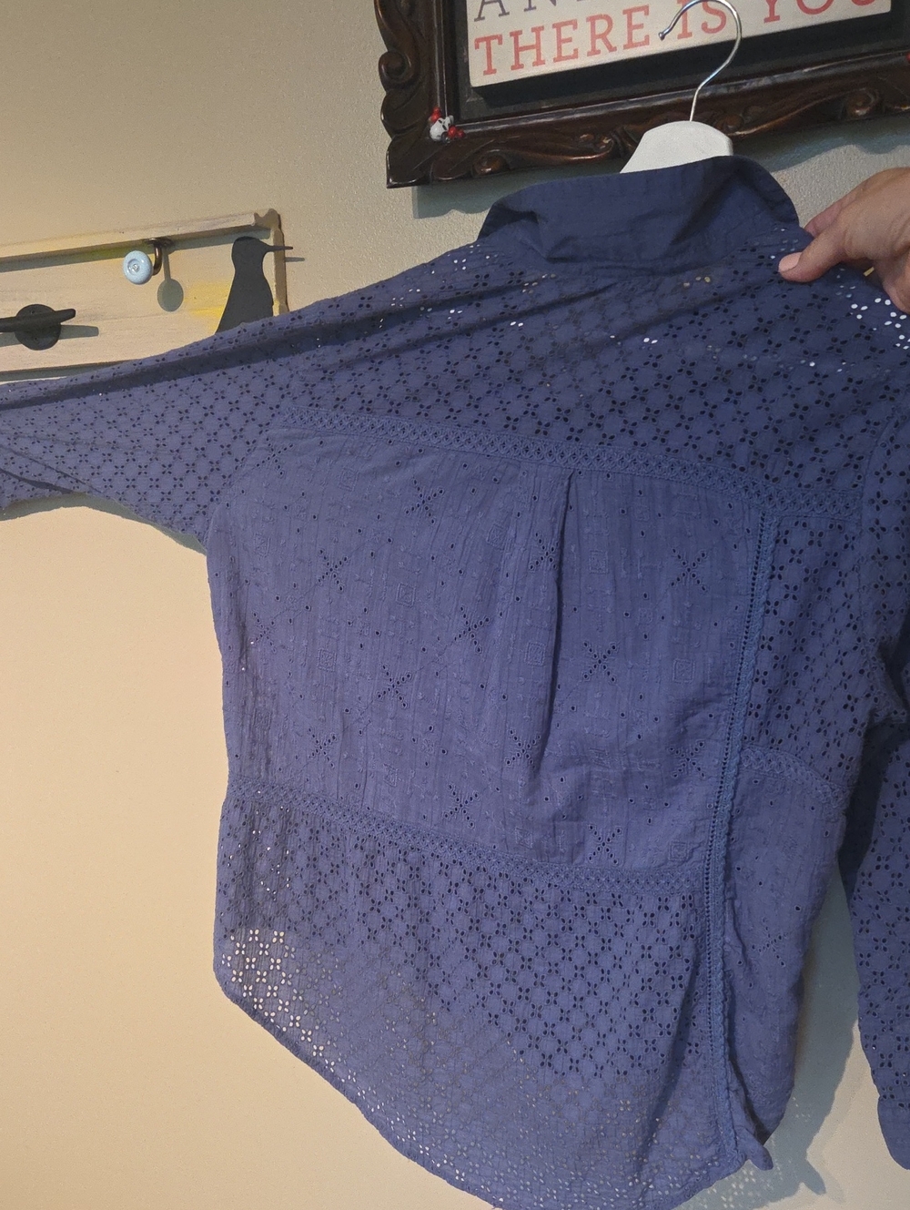 Sundance Eyelet Escape Blue Button Top XL - Picture 4 of 4